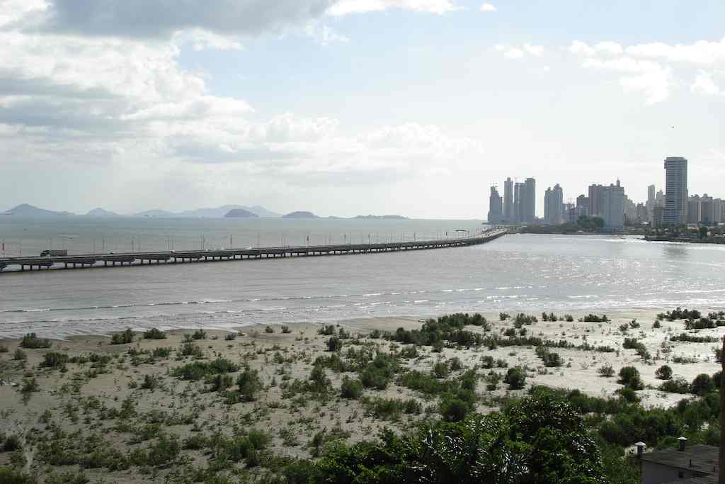 Shoreline of Panama City - Panama Real Estate Opportunities.jpg